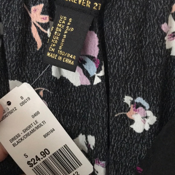 Forever 21 off shoulder dress - Picture 4 of 5